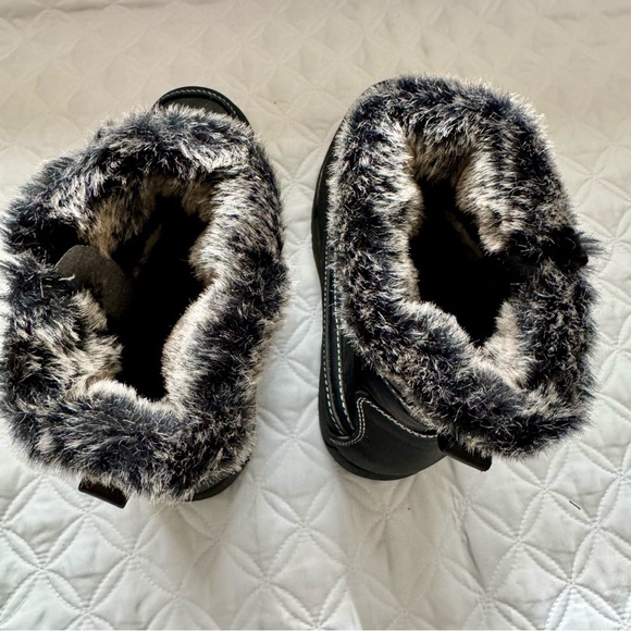 Sporto Black Winter Zip-Up/Toggle Boots with Gray Faux Fur Trim Size 8 - Picture 9 of 13
